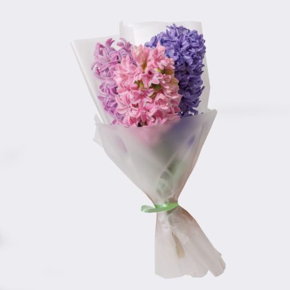 Buchet de Primăvară cu 3 Zambile Parfumate – Culori Mixte